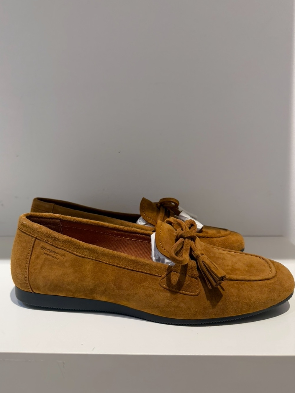 Vagabond Hillary Loafers